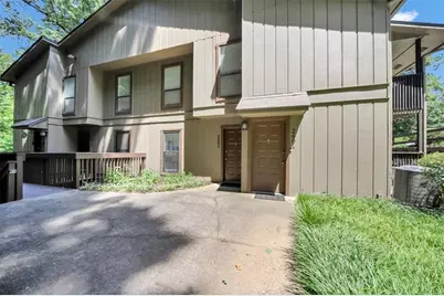 2602 Cumberland Court SE, Smyrna, GA 30080 - Photo 2