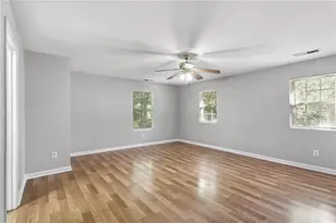 117 Club Cir, Stockbridge, GA 30281 - Photo 12