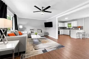 624 Village Ln Dr SW, Marietta, GA 30060 - Photo 2
