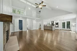 2990 Ascot Ln, Roswell, GA 30076 - Photo 6