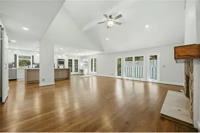 2990 Ascot Lane, Roswell, GA 30076 - Photo 4