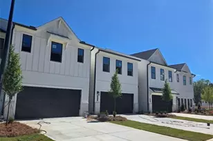 7465 Clover Ln, Flowery Branch, GA 30542 - Photo 2