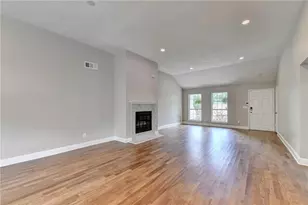 10525 Willow Meadow Cir, Johns Creek, GA 30022 - Photo 8