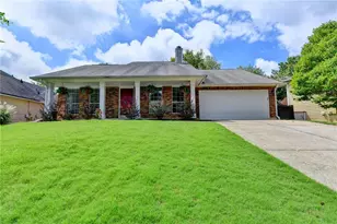 10525 Willow Meadow Cir, Johns Creek, GA 30022 - Photo 2