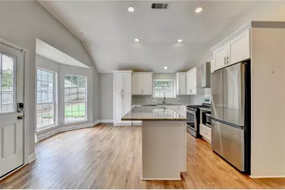 10525 Willow Meadow Circle, Johns Creek, GA 30022 - Photo 10