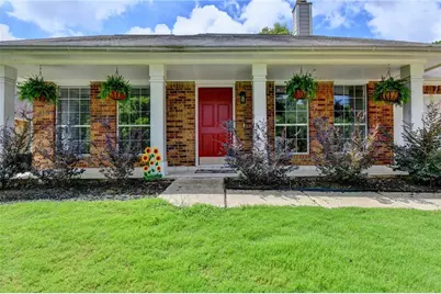 10525 Willow Meadow Circle, Johns Creek, GA 30022 - Photo 4