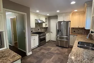 382 Charleston Ln, Lawrenceville, GA 30046 - Photo 6