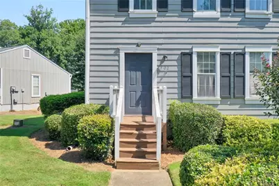 502 Harbor Lake Court, Marietta, GA 30066 - Photo 2