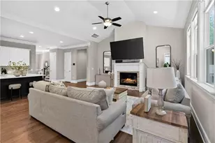 2183 Calverton Ln SW, Atlanta, GA 30331 - Photo 12