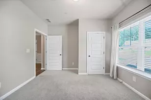 221 Woodford Dr, Canton, GA 30115 - Photo 6