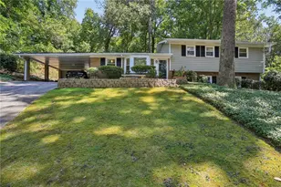 4357 Bishop Hollow Ct, Dunwoody, GA 30338 - Photo 2