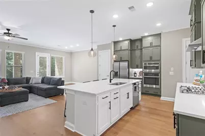 300 Walker Avenue, Roswell, GA 30076 - Photo 1