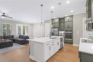 300 Walker Ave, Roswell, GA 30076 - Photo 1