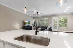 300 Walker Ave, Roswell, GA 30076 - Photo 14
