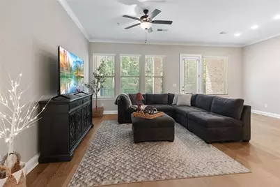 300 Walker Avenue, Roswell, GA 30076 - Photo 4