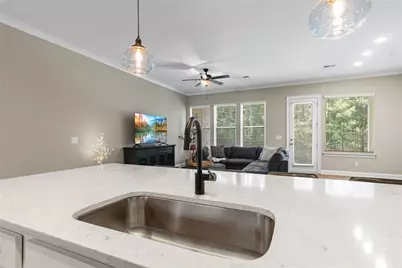 300 Walker Avenue, Roswell, GA 30076 - Photo 14