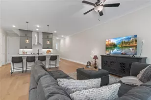 300 Walker Ave, Roswell, GA 30076 - Photo 6