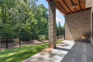 300 Walker Ave, Roswell, GA 30076 - Photo 24