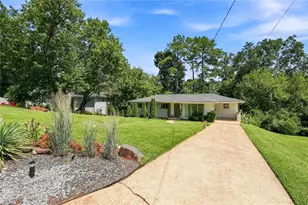 2934 Lynda Pl, Decatur, GA 30032 - Photo 2