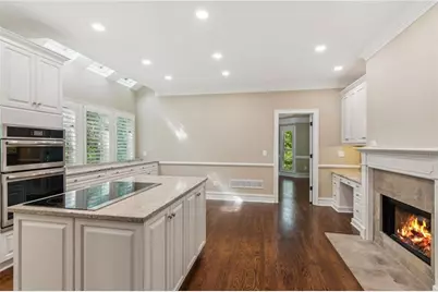 4217 Wieuca Overlook NE, Atlanta, GA 30342 - Photo 14
