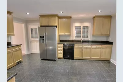 5575 Lake Forrest Drive, Atlanta, GA 30342 - Photo 8