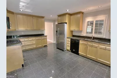 5575 Lake Forrest Drive, Atlanta, GA 30342 - Photo 6