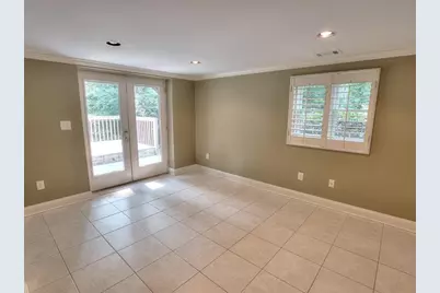 5575 Lake Forrest Drive, Atlanta, GA 30342 - Photo 20