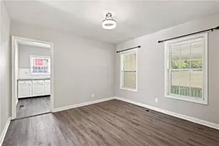 1357 Lorenzo Dr SW, Atlanta, GA 30310 - Photo 14