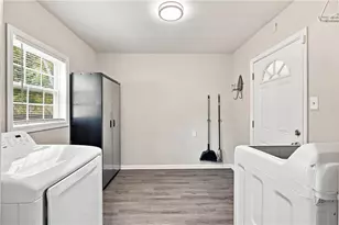 1357 Lorenzo Dr SW, Atlanta, GA 30310 - Photo 12