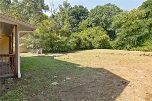 1357 Lorenzo Dr SW, Atlanta, GA 30310 - Photo 32