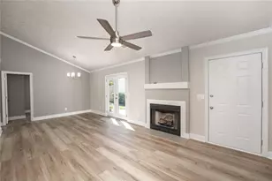 1318 Yorkshire Ln, Woodstock, GA 30188 - Photo 6
