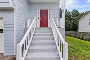 5604 Rockingwood Ln, Atlanta, GA 30349 - Photo 4