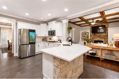 914 Meadow Club Court, Suwanee, GA 30024 - Photo 4