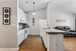 2915 Florence Dr, Gainesville, GA 30504 - Photo 8