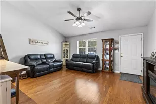 2915 Florence Dr, Gainesville, GA 30504 - Photo 4