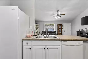 2915 Florence Dr, Gainesville, GA 30504 - Photo 10