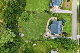 4255 Fairfax Dr, Cumming, GA 30028 - Photo 4