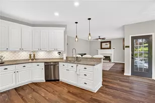 4255 Fairfax Dr, Cumming, GA 30028 - Photo 14