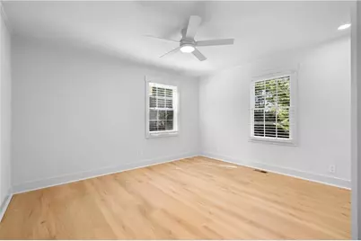 138 W Dixie Avenue SE, Marietta, GA 30008 - Photo 14