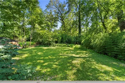 138 W Dixie Avenue SE, Marietta, GA 30008 - Photo 22
