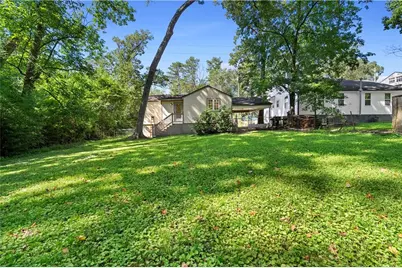 138 W Dixie Avenue SE, Marietta, GA 30008 - Photo 26