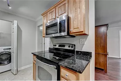 702 Brighton Point, Sandy Springs, GA 30328 - Photo 12