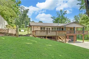 140 Tranquility Dr, Demorest, GA 30535 - Photo 1