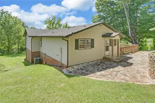 140 Tranquility Dr, Demorest, GA 30535 - Photo 8