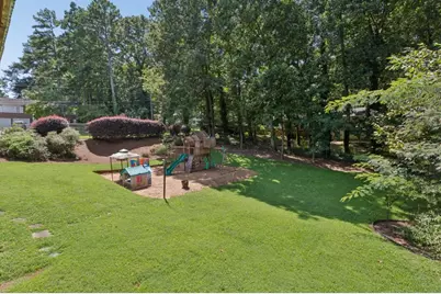212 Simpson Drive NE, Kennesaw, GA 30144 - Photo 6