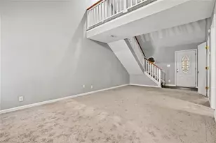 384 Lakeridge Ct, Riverdale, GA 30274 - Photo 2