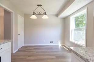 4033 Maxanne Dr NW, Kennesaw, GA 30144 - Photo 14