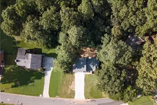 4033 Maxanne Dr NW, Kennesaw, GA 30144 - Photo 28