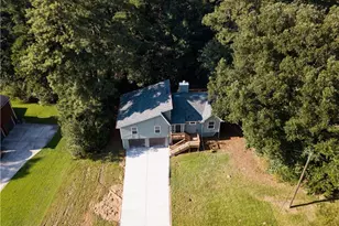 4033 Maxanne Dr NW, Kennesaw, GA 30144 - Photo 4