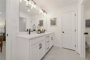 688 Sunstone Ln, Lawrenceville, GA 30043 - Photo 10